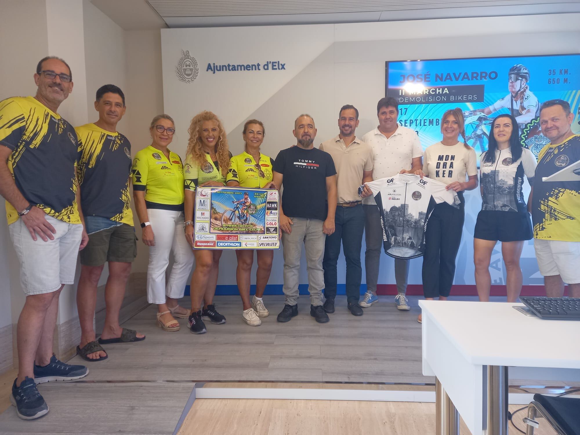 Un momento de la presentación de la 2ª Marcha MTB Demolision Bike Elche