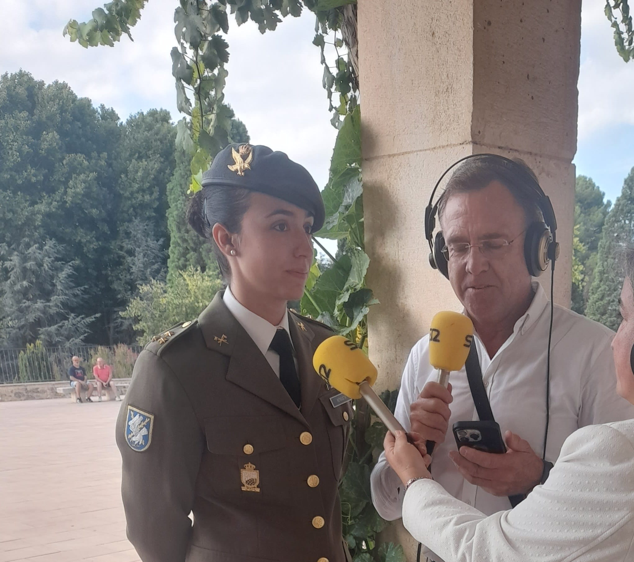 Capitán Laura Hergueta, arandina y pionera en el Ejército español