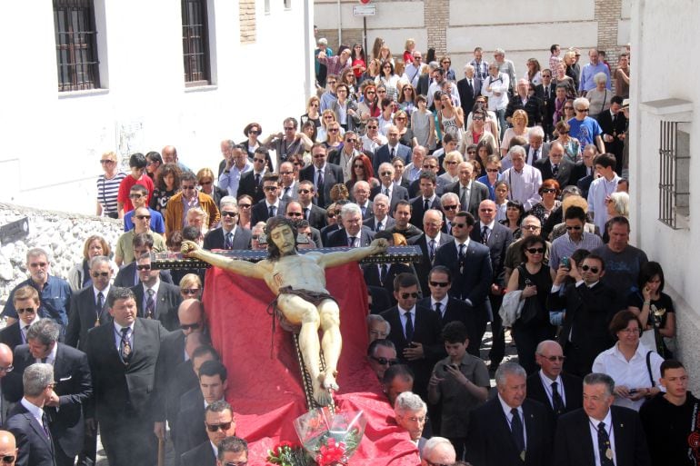 Traslado del Cristo de la Misericordia por las calles del Albaicín el Miércoles Santo