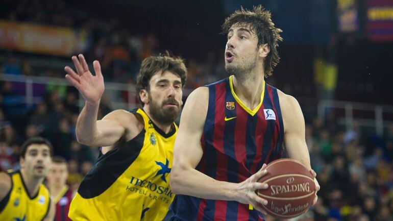 Una jugada del encuentro entre culés y aurinegros