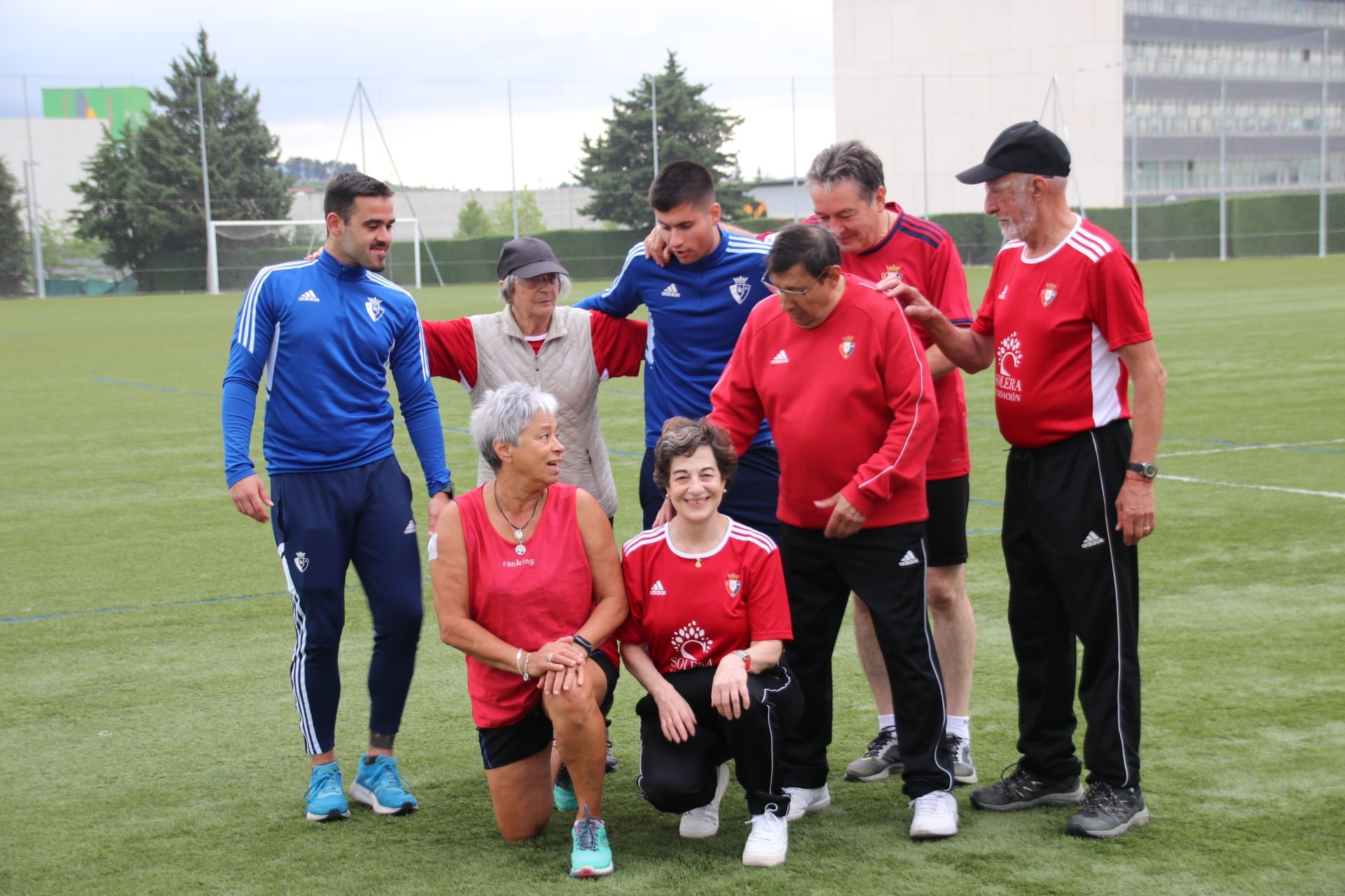 Osasuna y Solera crean &#039;Futboleando&#039;, la revolución del fútbol andando para mayores de 65 años