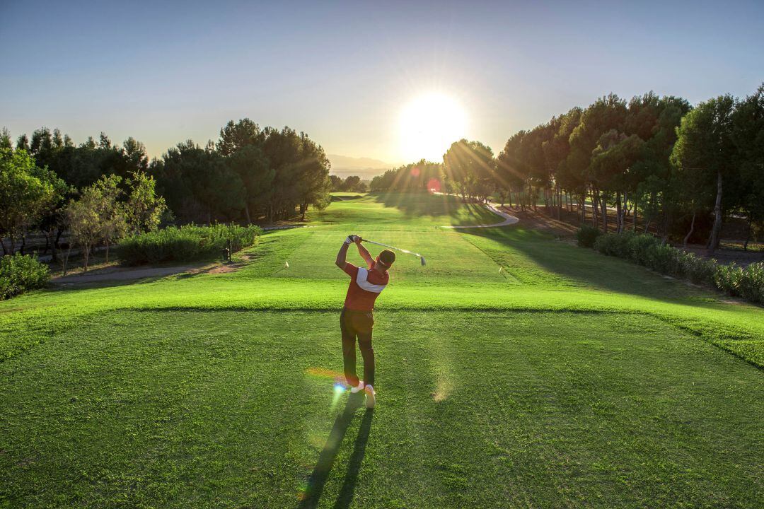 La Comunidad ultima un plan para reactivar el segmento del golf tras el parón por la covid-19