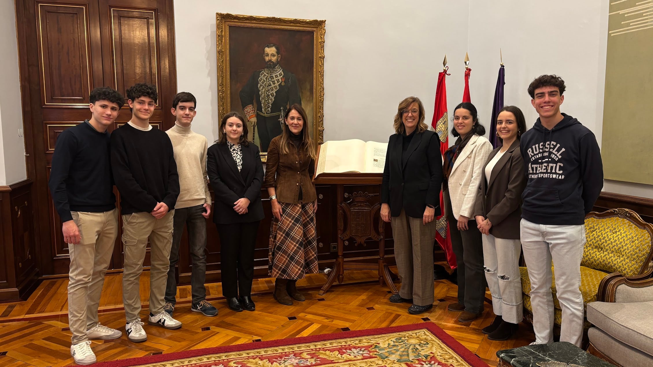 La Diputación felicita a los 7 alumnos del Colegio Filipenses por su participación en el Modelo de Parlamento Europeo