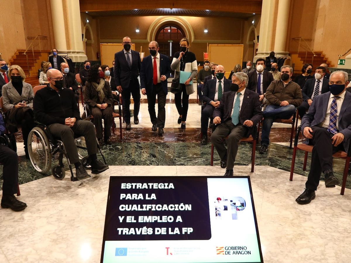 Relanzar la FP para la atracción de empresas en Aragón
