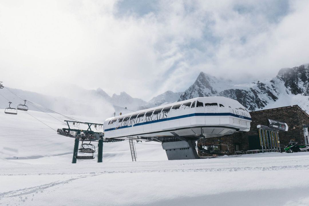 Estat actual de l'estació d'Ordino-Arcalís, que obrirà el proper dijous.