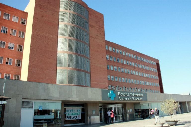 Façana de l&#039;Hospital Arnau de Vilanova de Lleida 