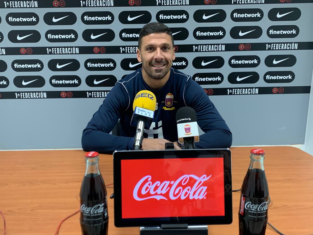 Iván Forte, futbolista del Eldense: "El de Tarragona es un partido trampa"