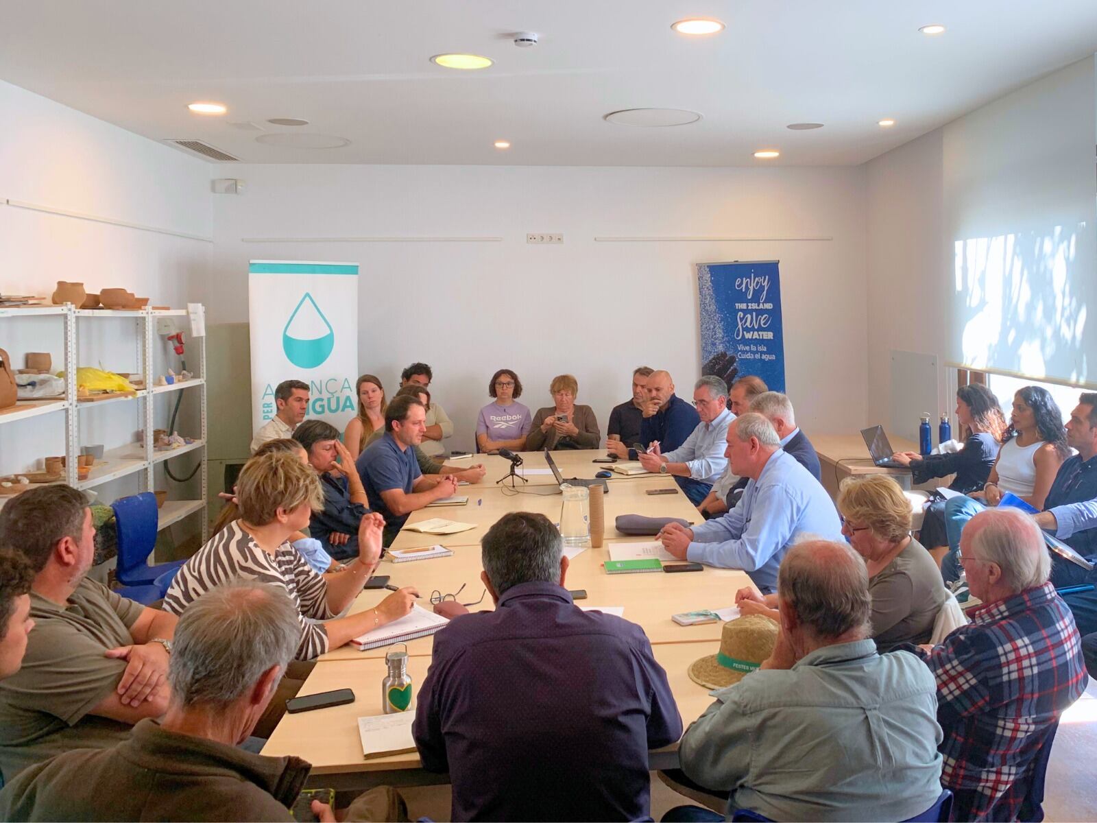 Un momento durante la reunión