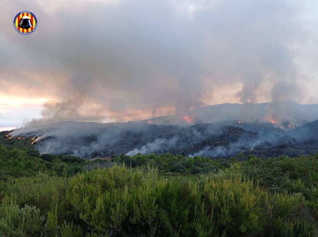 Incendio en la Vall de Gallinera