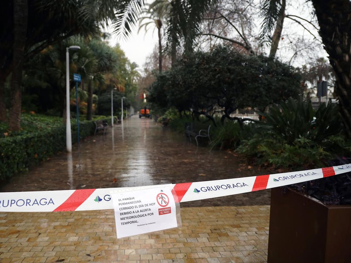 Málaga cierra este miércoles parques, equipamientos sociales, culturales y deportivos