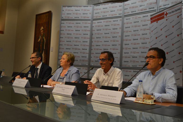 Convenio de colaboración entre Fundación Caja de Ávila, Bankia y Cruz Roja