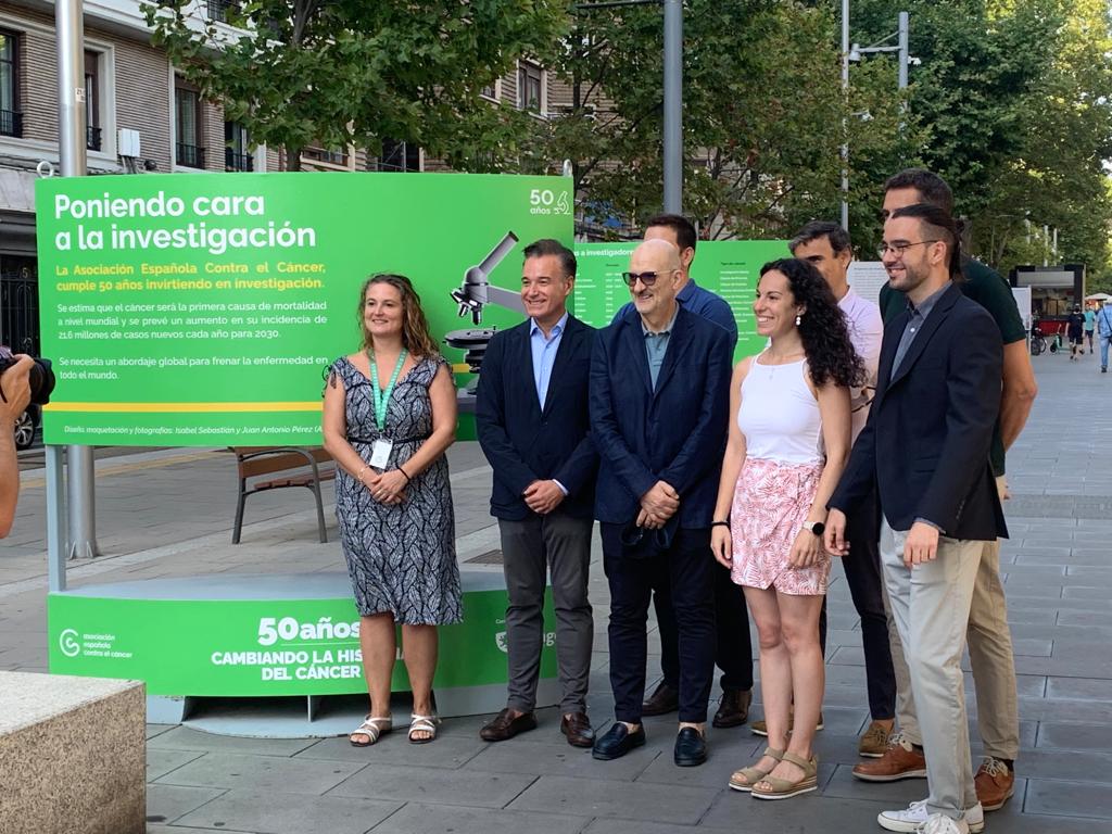 Jornada de presentación de la exposición fotográfica contra el cáncer