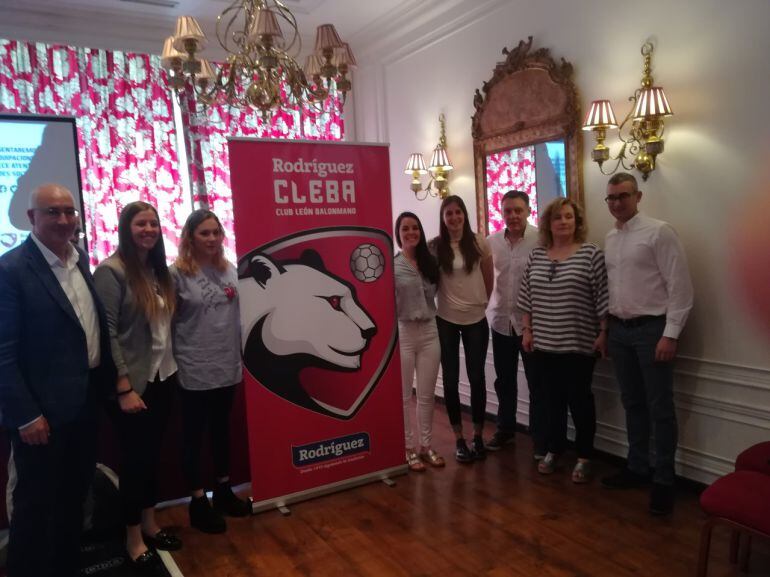 Acto de presentación del nuevo sponsor del Cleba