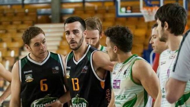 Sáenz Horeca Araba ganó al Aceitunas Fragata Morón en Mendizorroza.