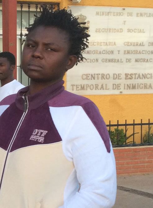 Astan Traore, la segunda mujer que consigue saltar la valla de Melilla.