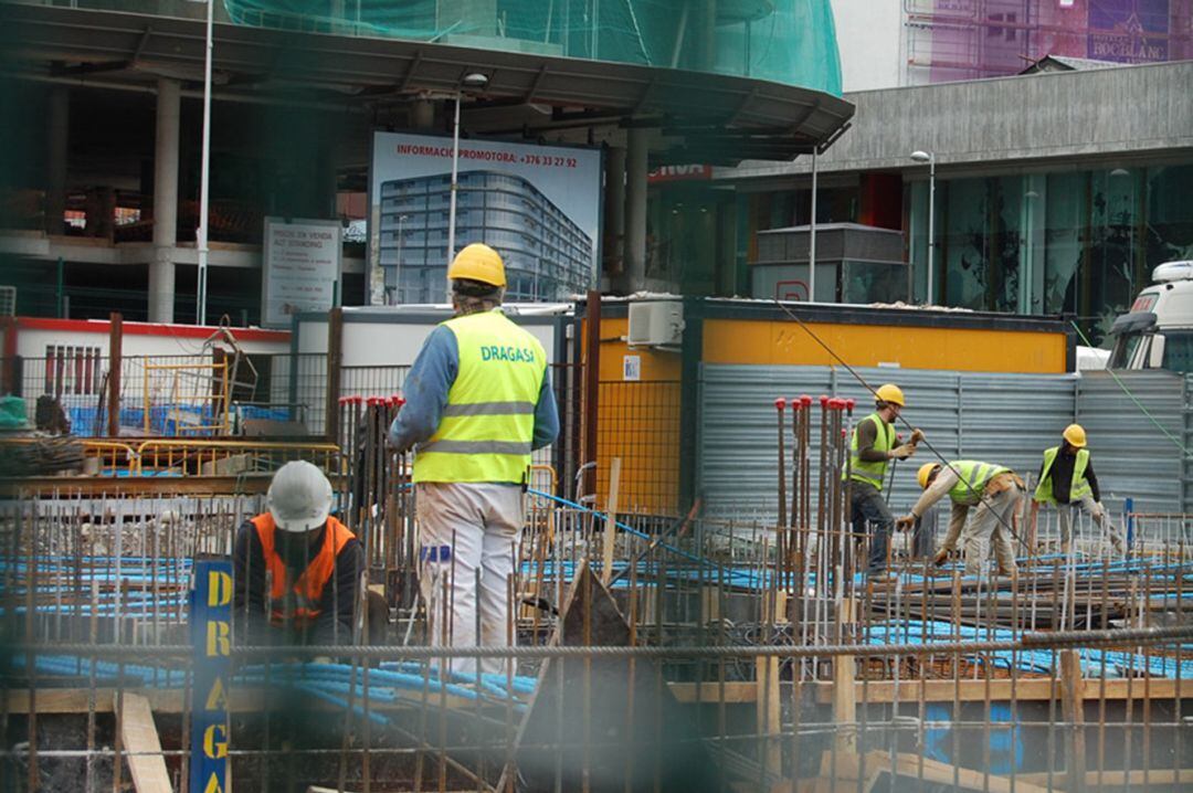 La construcció es prepara per al retorn a l'activitat el proper dilluns.
