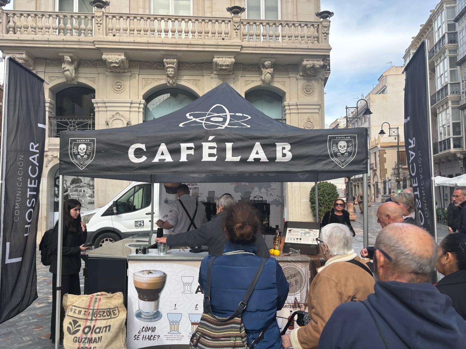 Cartagena se vuelca con su "monumento" más dulce