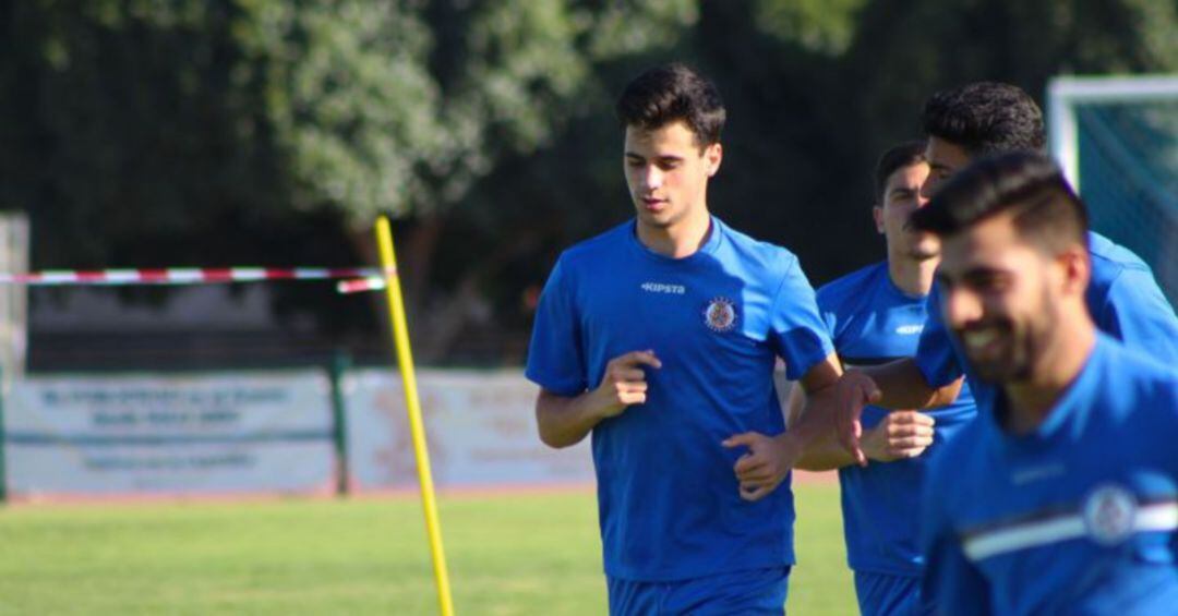 Curro durante un entreno con el Xerez DFC. 