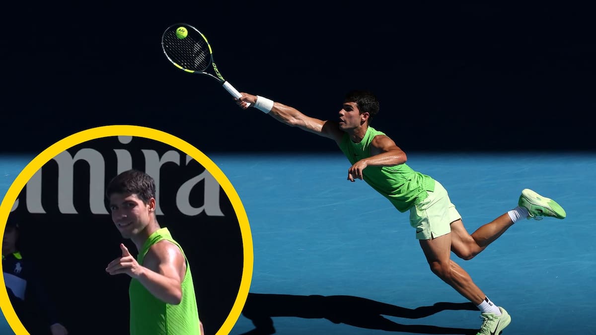 "¡Es el Harry Potter del tenis!": el puntazo de Alcaraz ante Zverev que puso en pie al público de la Rod Laver