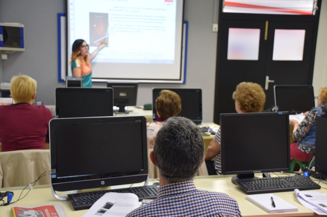 Curso en la Universitat Popular de Gandia 