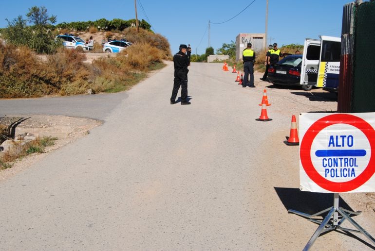 La policía local y autonómica vigilando zonas rurales