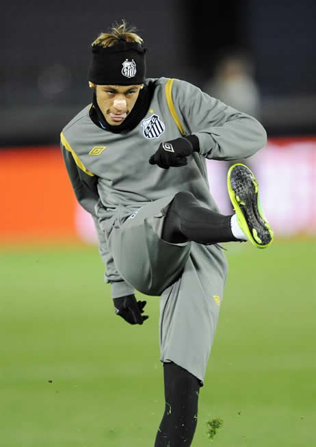 Neymar durante el último entrenamiento del Santos en Yokohama