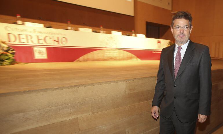 El ministro de Justicia, Rafael Catalá, durante su visita a Salamanca