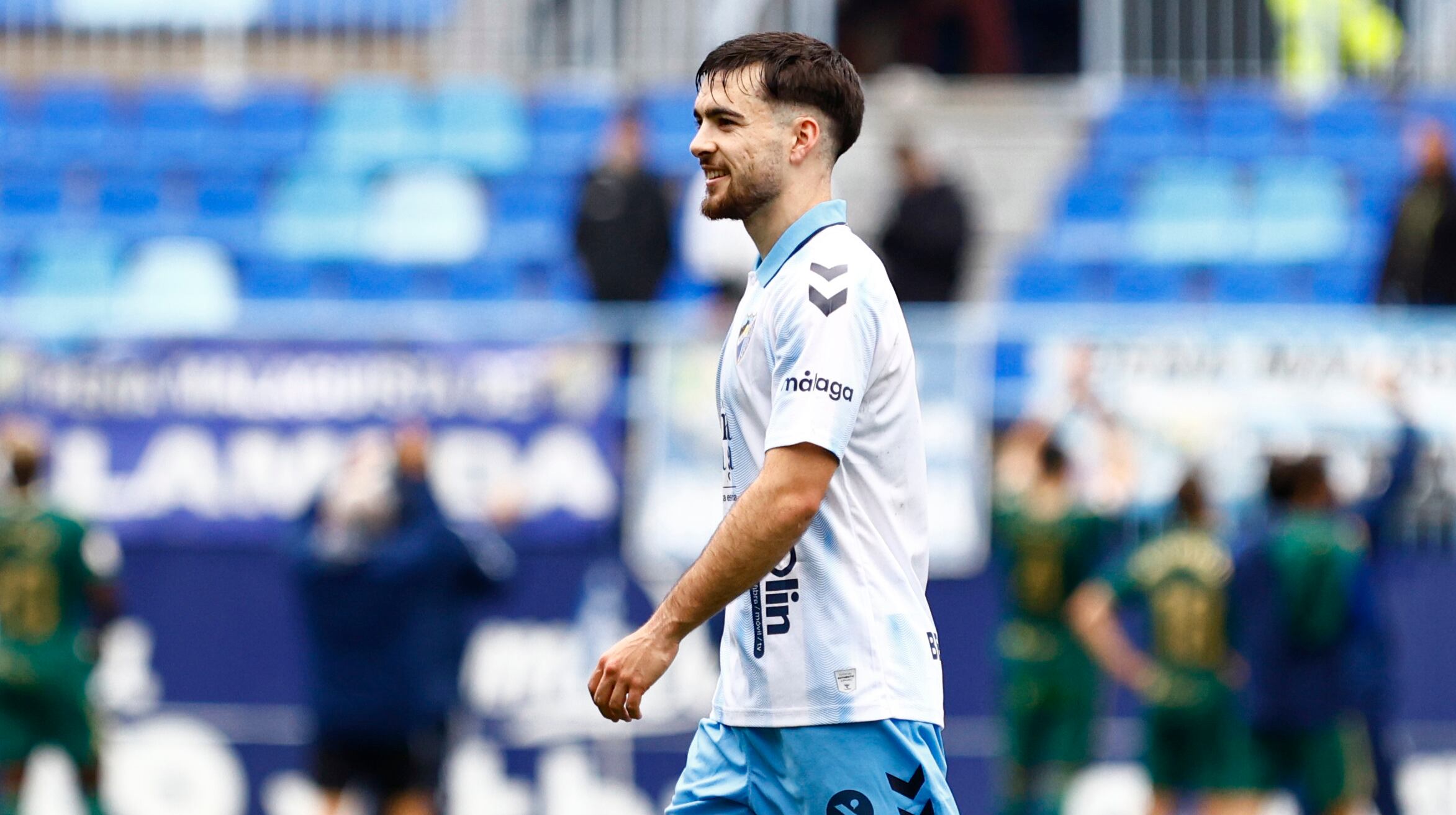 Ramón Enríquez sonríe en el partido de su debú esta temporada