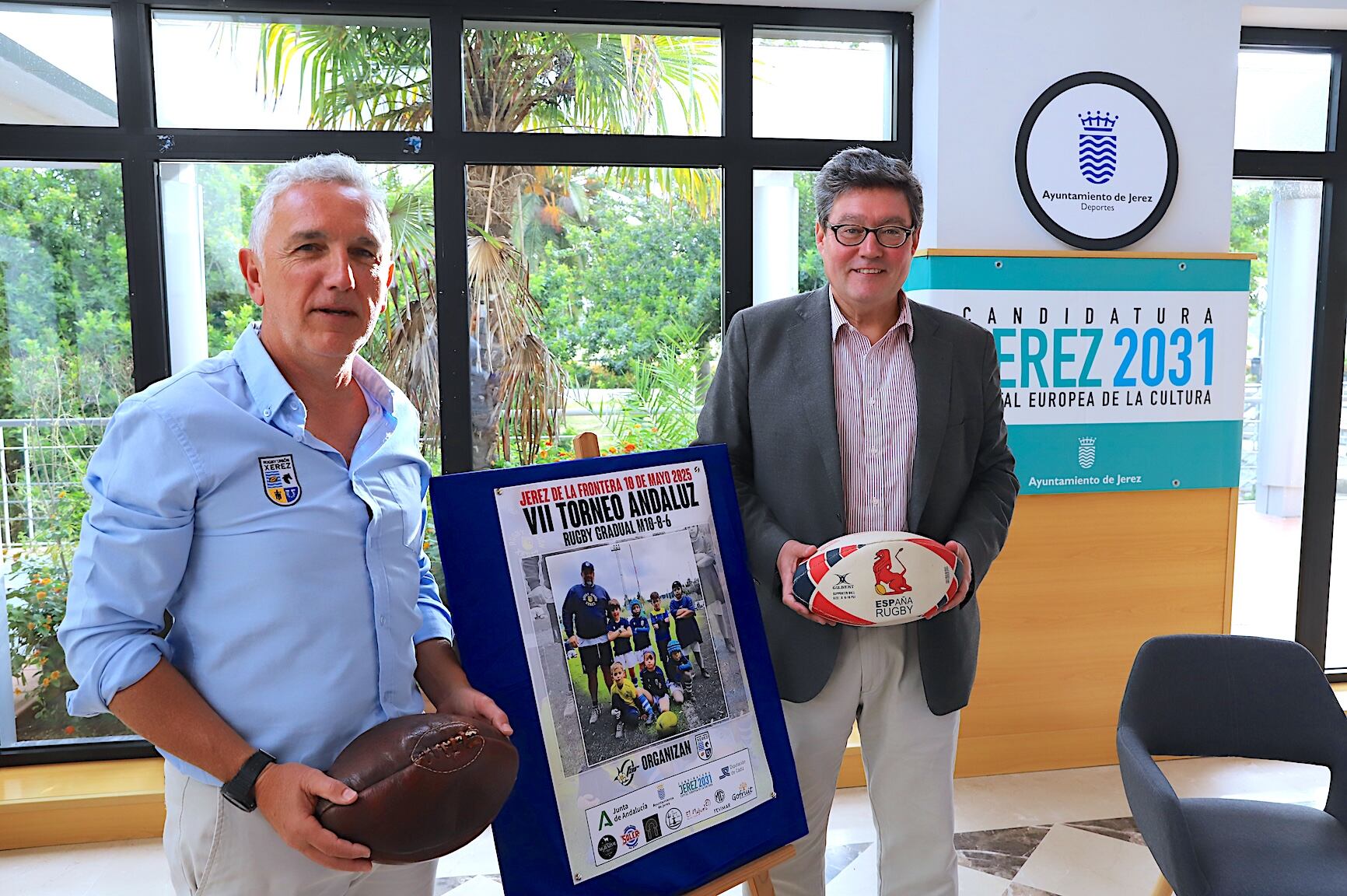 Pablo Vallejo junto a José Ángel Aparicio en la presentación del Torneo de Rugby Gradual