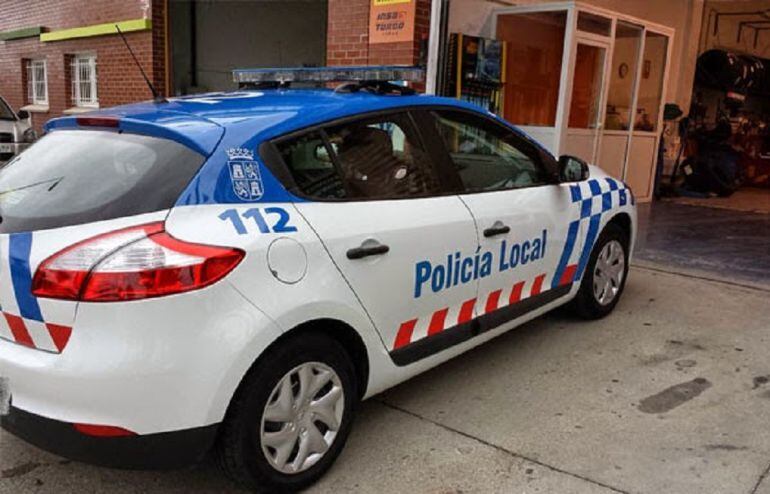 Un agente localizó a un niño de cuatro años en la calle en horario escolar