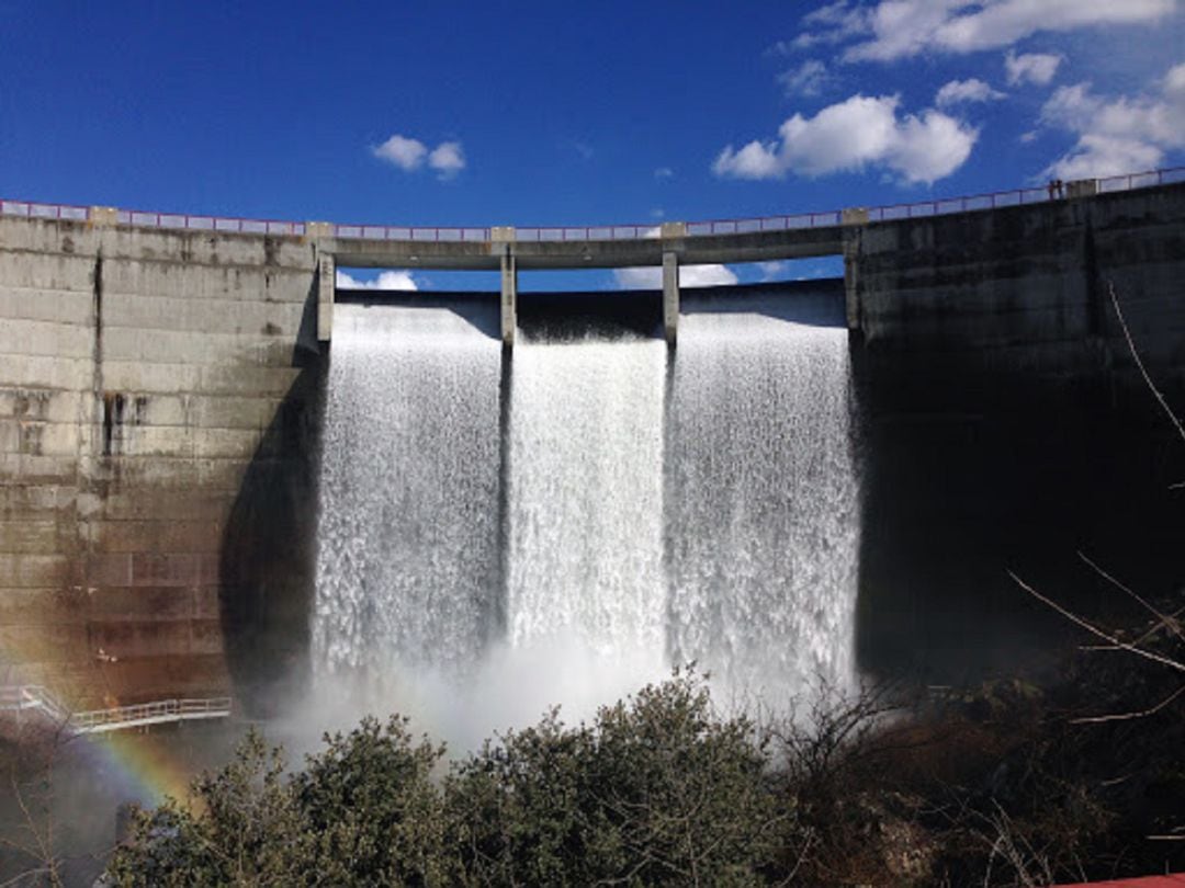 Imagen del Pontón Alto con el 100 % de capacidad