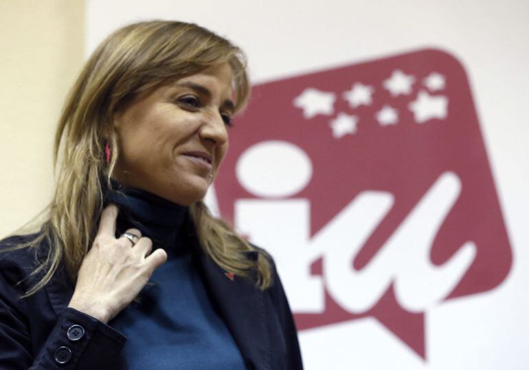 GRA126 MADRID, 26/11/2014.- La parlamentaria de la Asamblea de Madrid Tania Sánchez, al inicio de la rueda de prensa que ofreció hoy para informar del proceso de primarias en su partido. EFE/Fernando Alvarado