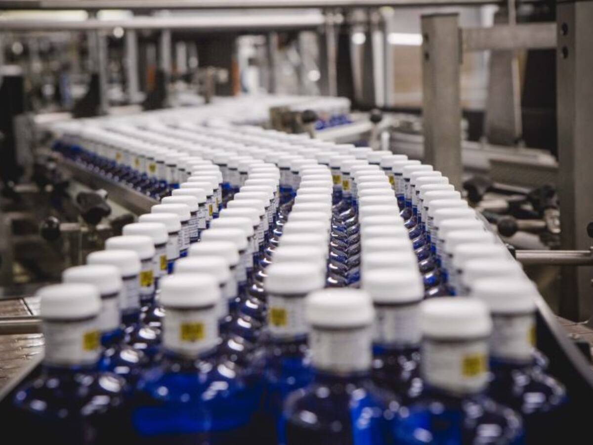 Agua embotellada en igualdad