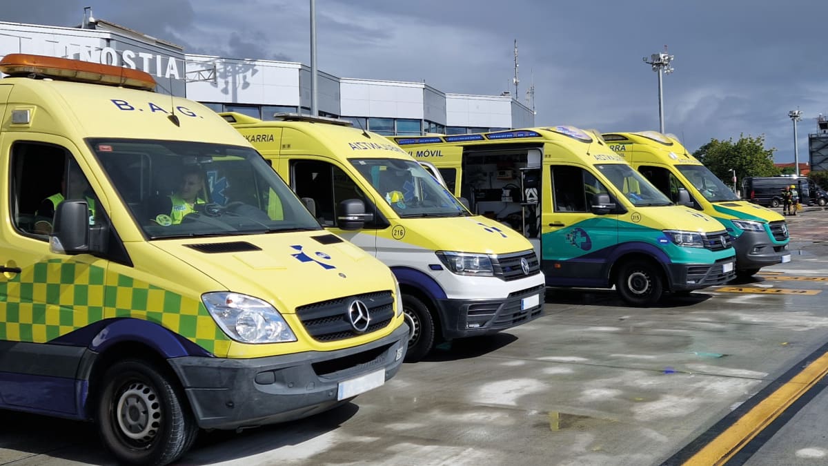 Osakidetza finalizará el contrato de 35 trabajadores de Ambulancias Gipuzkoa tras publificar el servicio: "Nos buscaremos la vida"