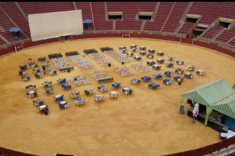 Imagen del cine de verano de la Plaza de Toros