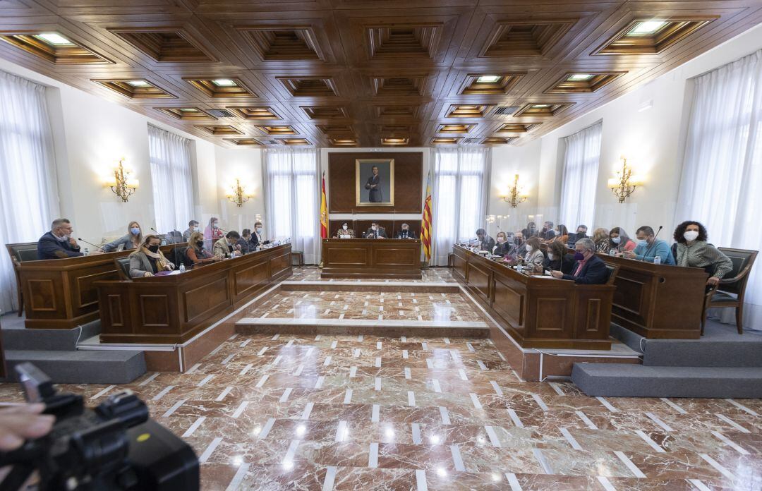 Pleno en el Ayuntamiento de Gandia 