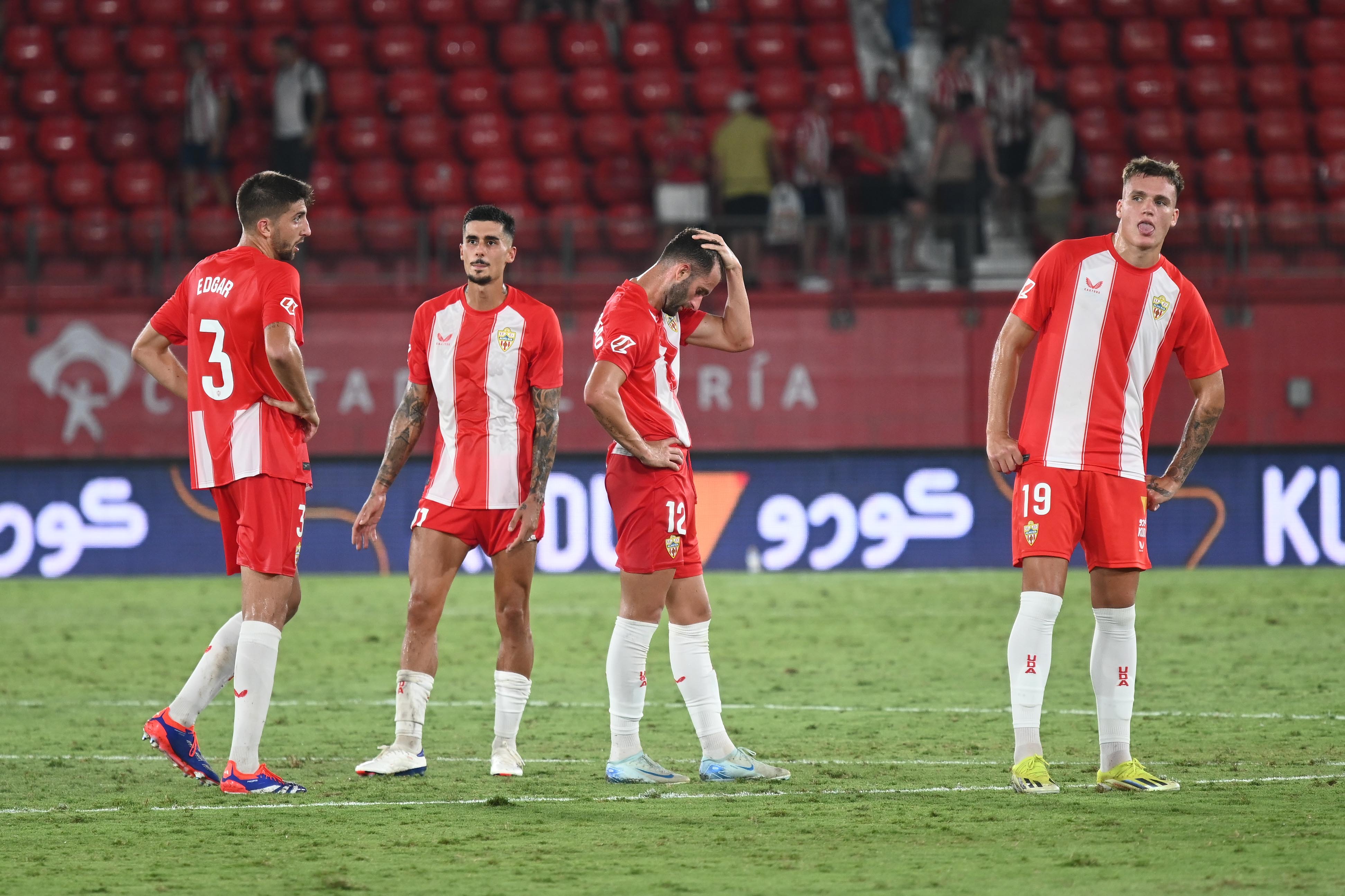 Imagen final del Almería-Sporting.