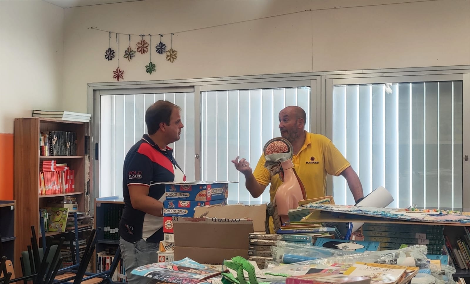 Javier Vázquez Hueso visita el CEIP Blanca de los Ríos