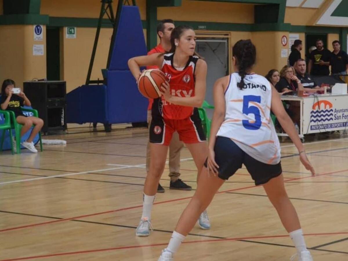 La escolta Paula Cánovas, nueva jugadora del DKV Jerez