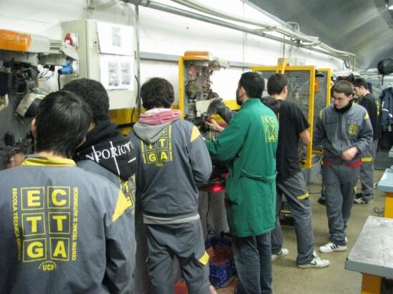 Alumnes en un curs de Formació Professional