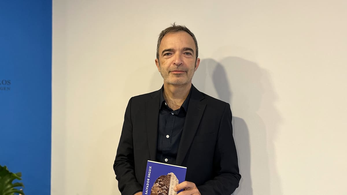 Salvador Enguix presenta en Ontinyent “Las periferias mudas”, un análisis sobre el centralismo en España