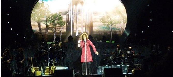 Whitney Houston en su última gira de 2010 (DANIEL DE LA FUENTE)