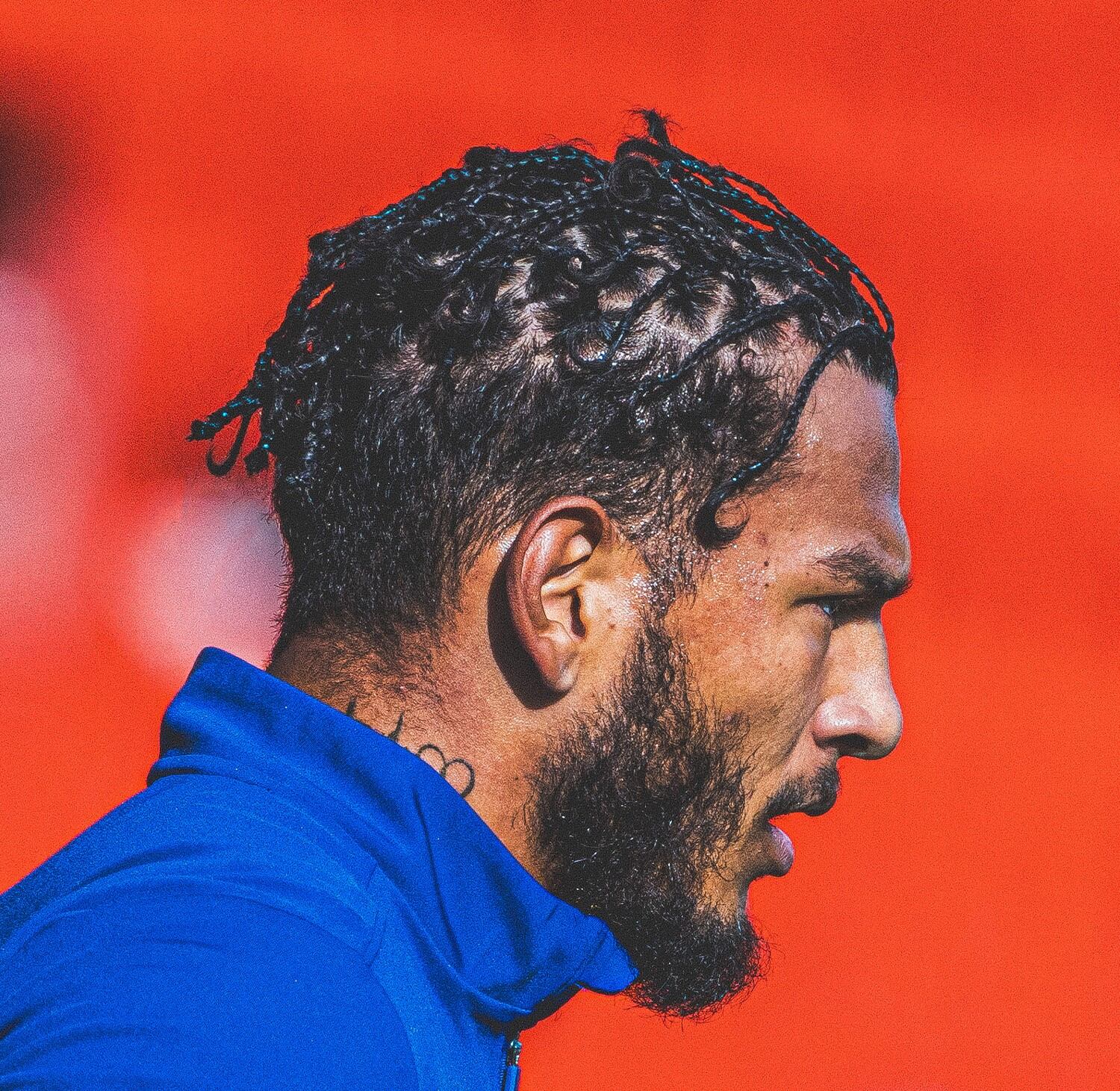 El delantero colombiano vuelve a la convocatoria del Almería 104 días después.