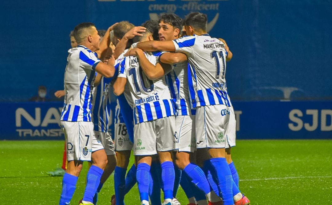 El Atlético Baleares celebra la victoria frente al Getafe