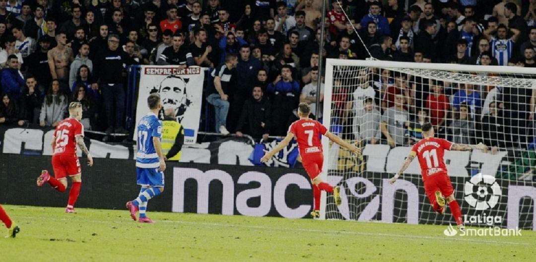 Stuani va marcar a Riazor el seu gol número 22.