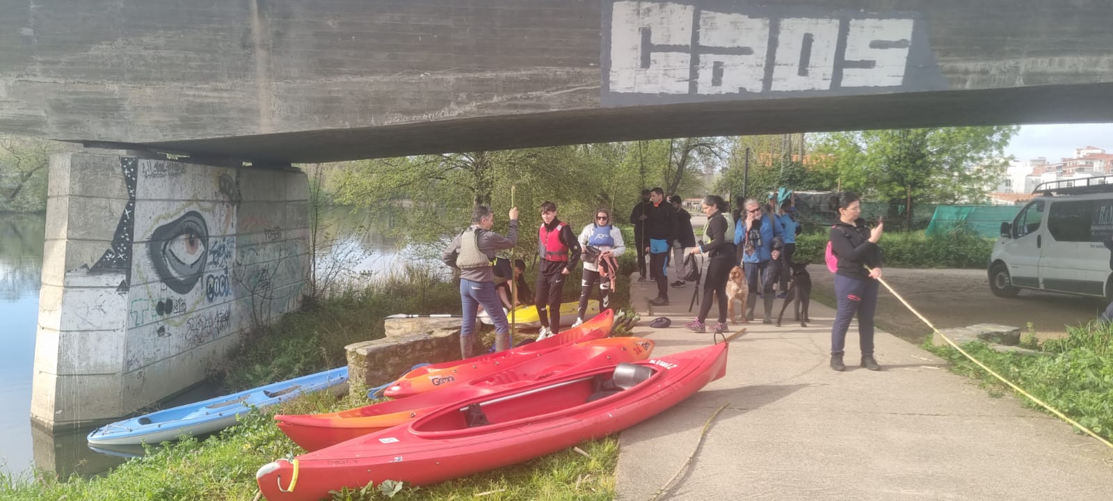 Los clubes de piragüismo de Plasencia se unen al dispositivo de búsqueda de Fernando Zamora en el río Jerte.