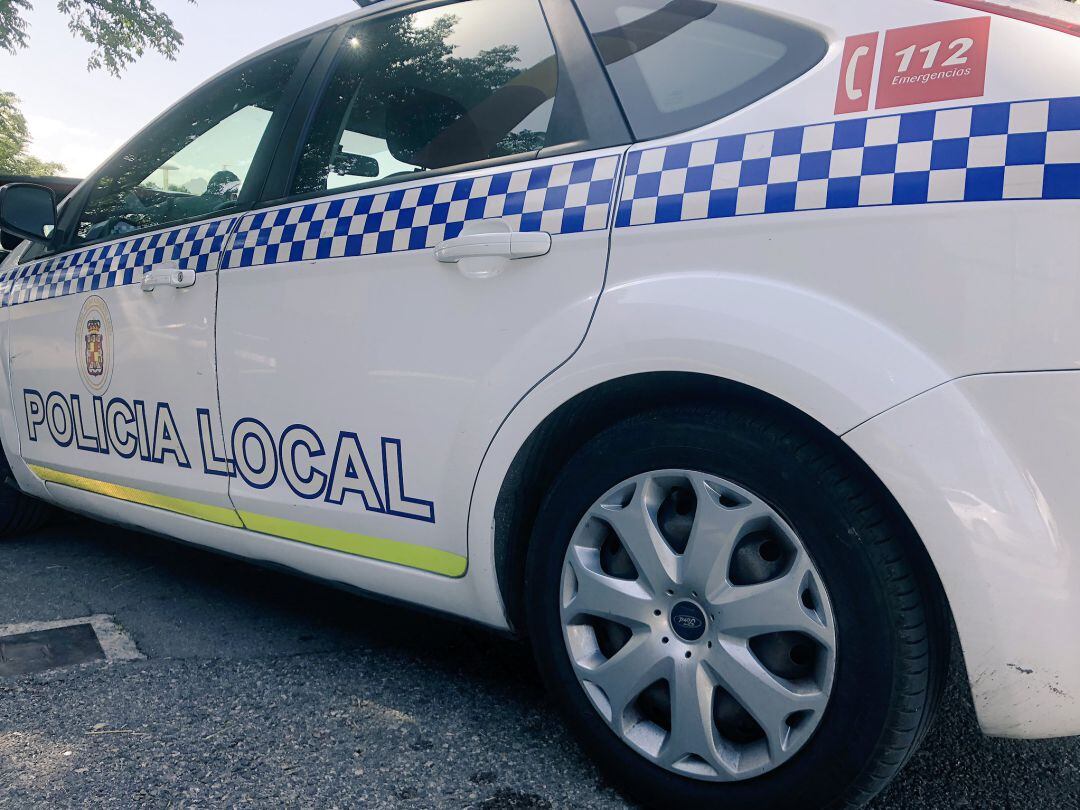 Vehículo de Policía Local de Linares.