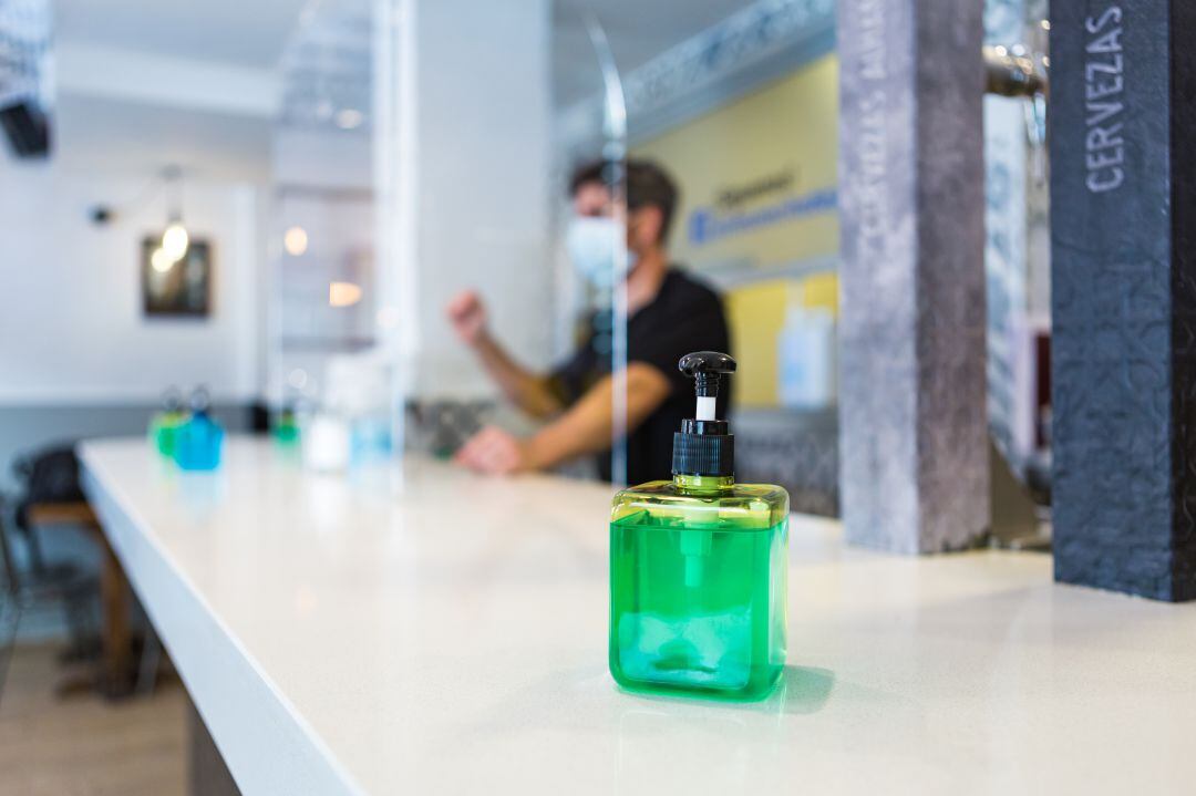 Con nivel 3, los bares no pueden servir ni en el interior ni en barra; solo en terraza