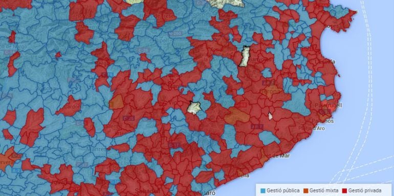 Força municipis tenen municipalitzat el servei d'abastament d'aigua però el percentatge de població és petit perquè els municipis grans tenen aquest servei privatitzat o gestionat per una empresa mixta.