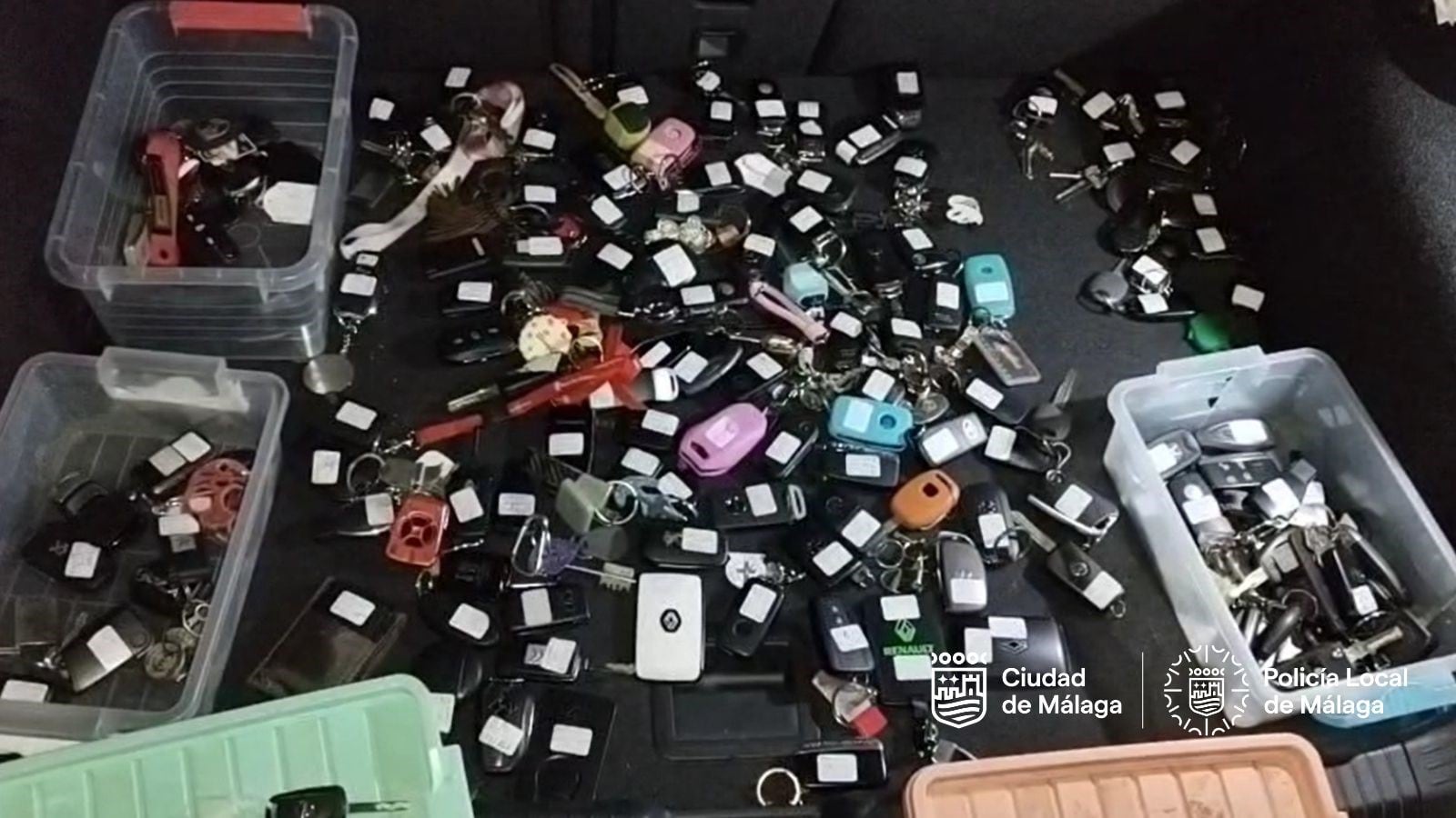 Llaves incautadas durante el registro del vehículo